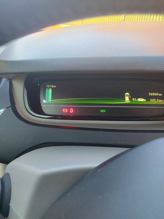 Продам  Renault zoe