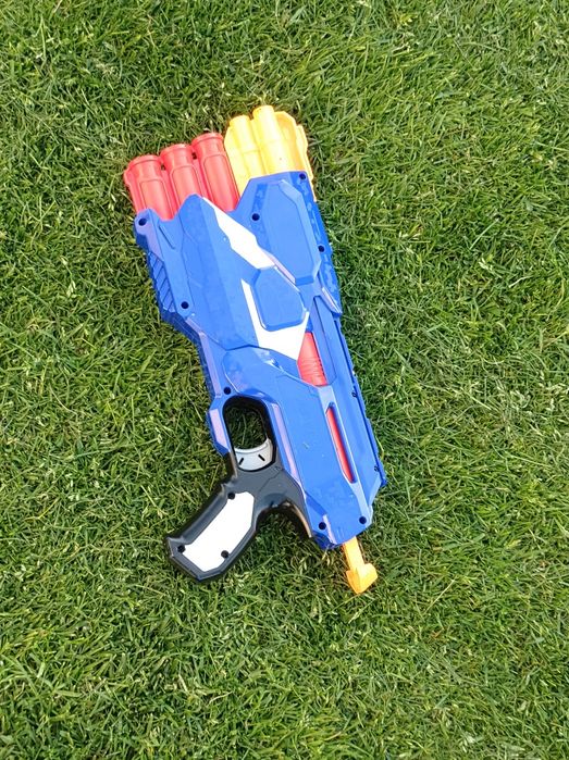 Nerf Dual-Strike wyrzutnia