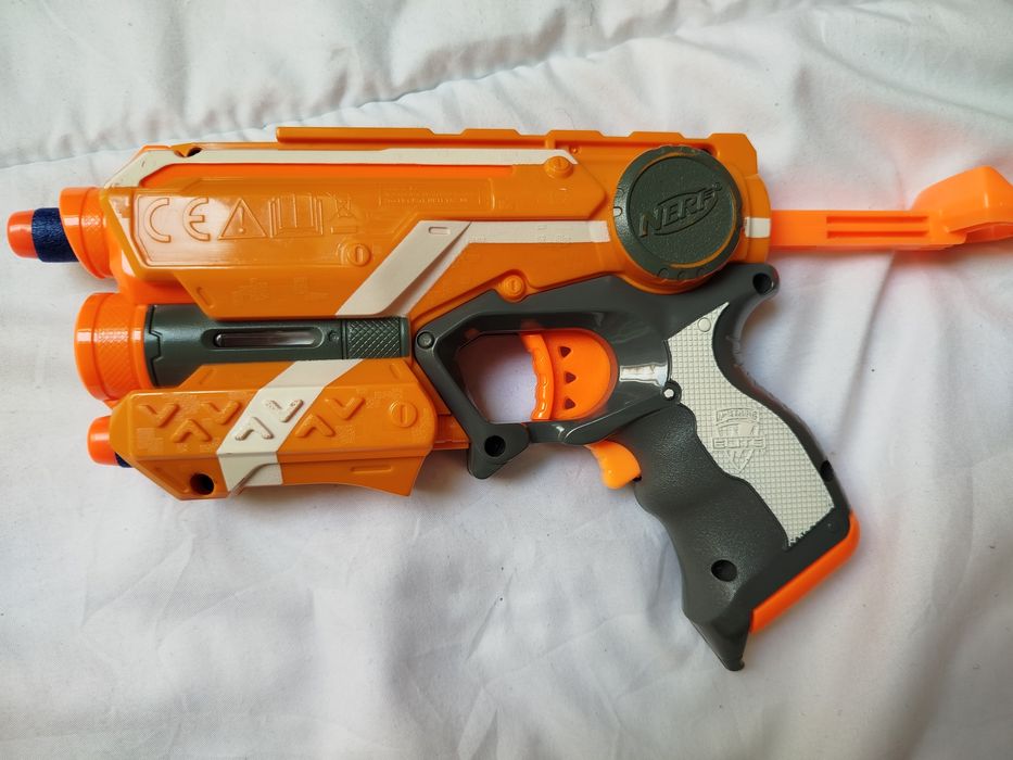Nerf com mira led