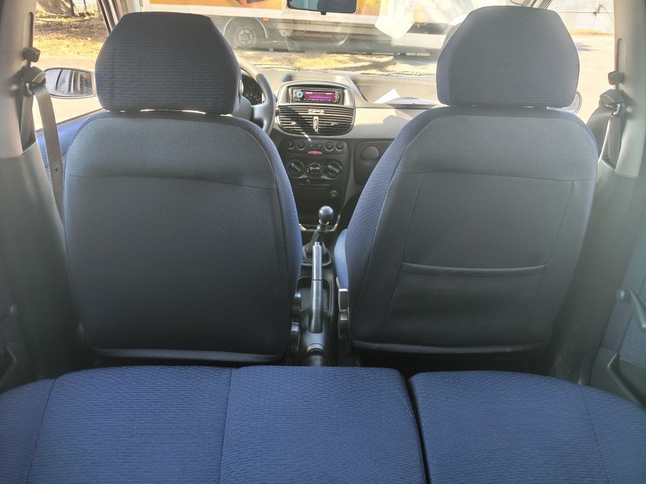 Fiat Punto — fotografia 4