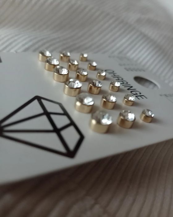 Сережки з камінчиками