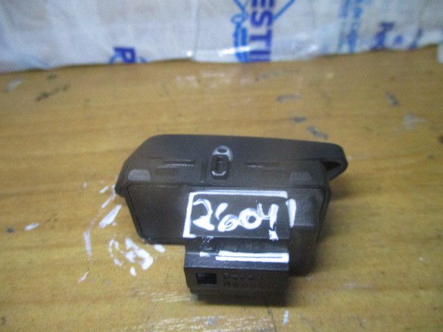 Botão / interruptor trancar portas VOLKSWAGEN Golf VII Variant (BA5, B