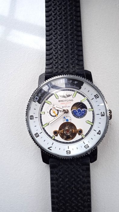 Часы юбилейные Breitling.