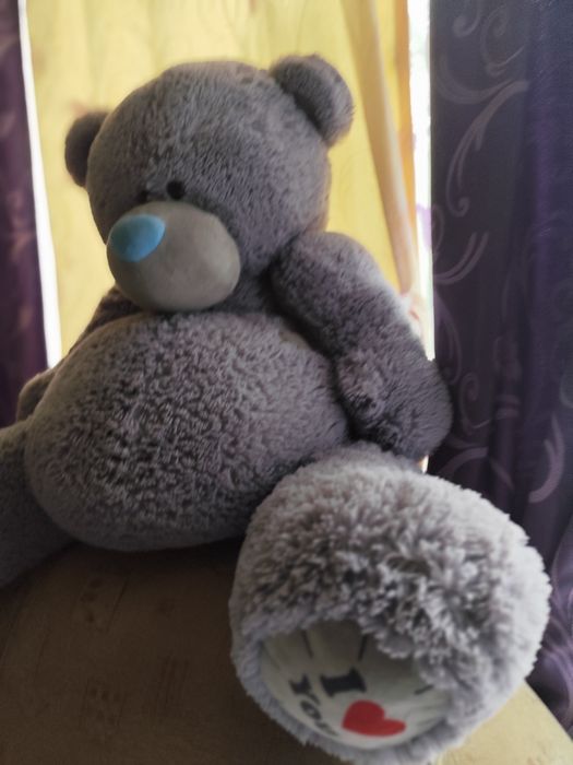 Ведмедик Тедді великий