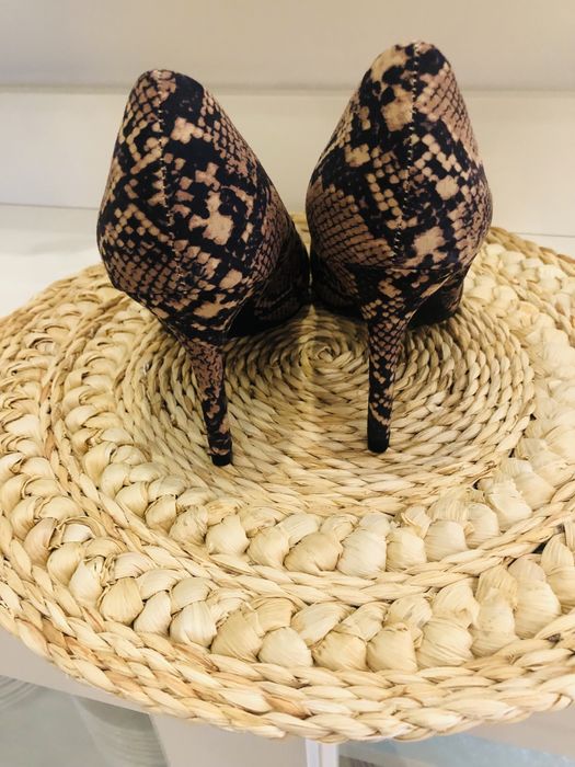 Szpilki, buty H&M - 38- nowe