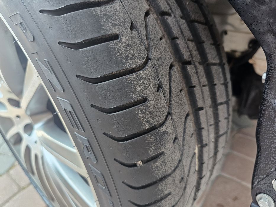 255 35 19. 285 30 19 різноширокі Pirelli P Zero