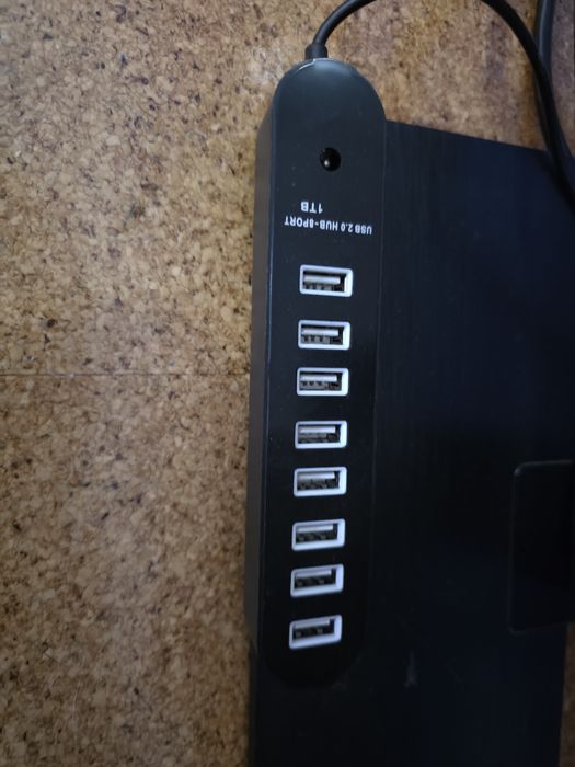 Vendo Monitor Benk com Dockstation