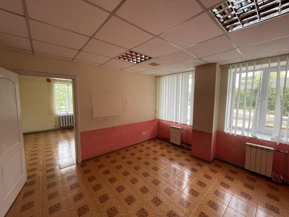 Офіс 49,2 м² у центрі Хортицького району – активний трафік