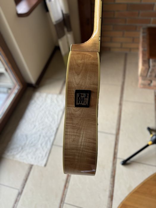 Sprzedam gitarę Gibson j-185 ec