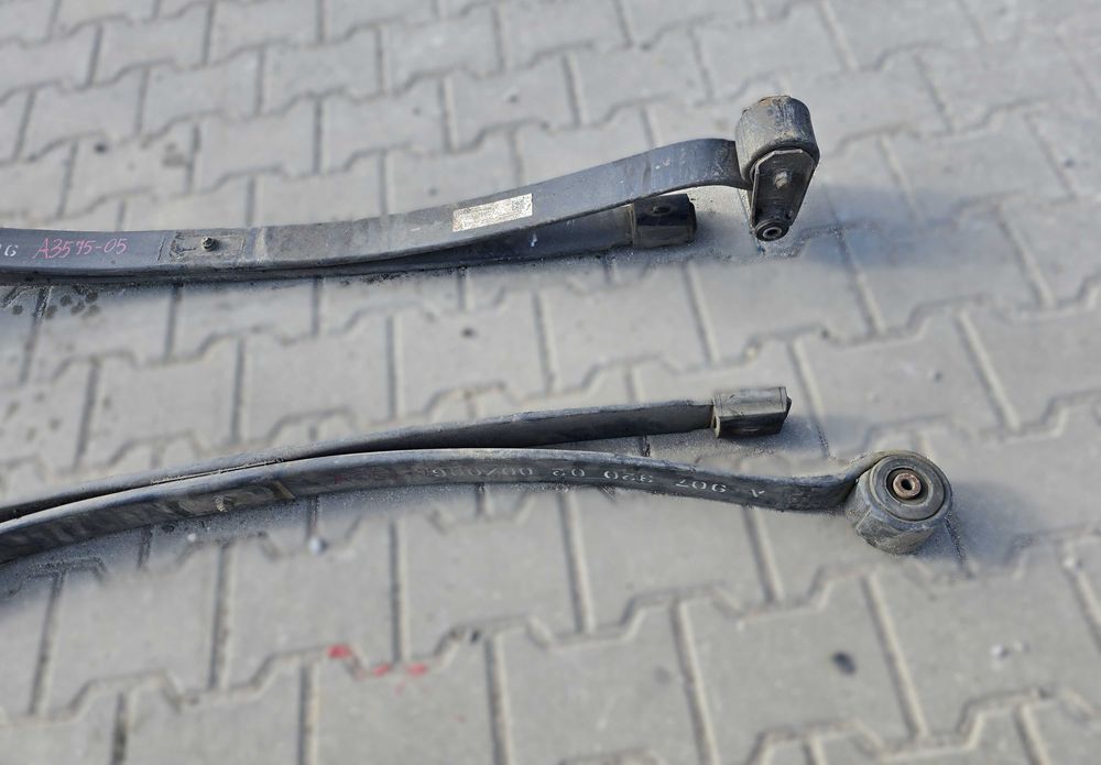 Resory tylne Mercedes Sprinter 907 wysyłka 2szt