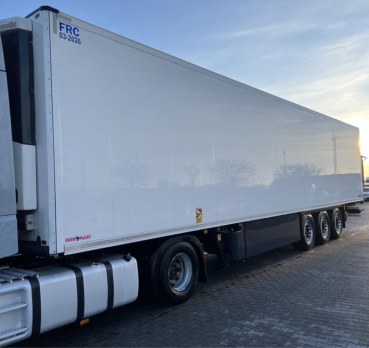 Wynajem Ciągników SCANIA/Mercedes  Chłodnie Schmitz