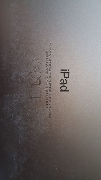 iPad mini 5 Gold z etui - 256GB