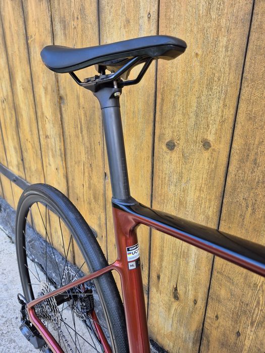 Велосипед шосейний Giant Defy endurance 2025p.