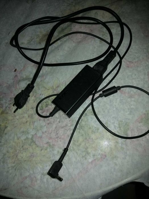 Vendo cabo para notebook marca Acer