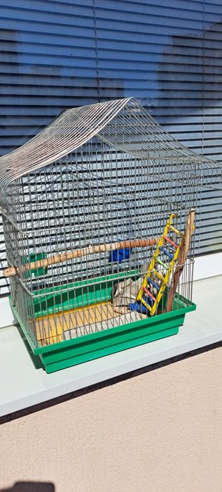Клітка для папуги або хлм'ячка