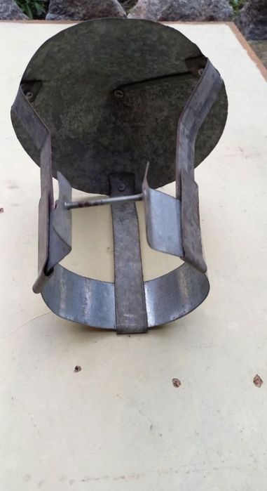 Полки-водоотводы оцинкованные ,колпак для вытяжной трубы