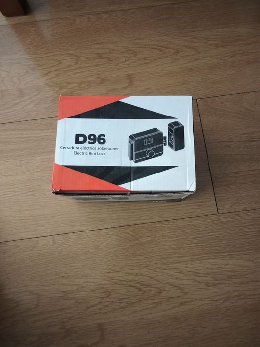 Fechadura de entrada de prédio64750585723266120