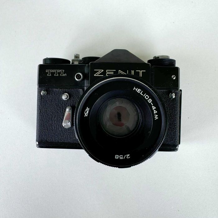 Фотоапарат Зеніт ТТЛ, Zenit TTL, обʼєктив Helios-44М