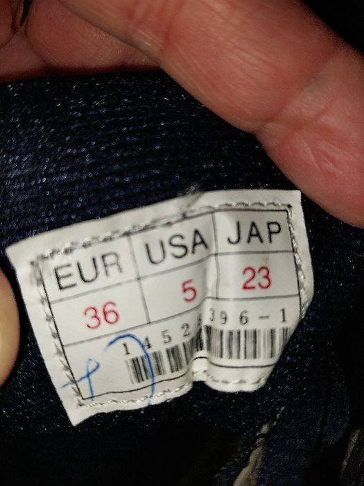 Sprzedam buty sportowe dziewczęce/damskie