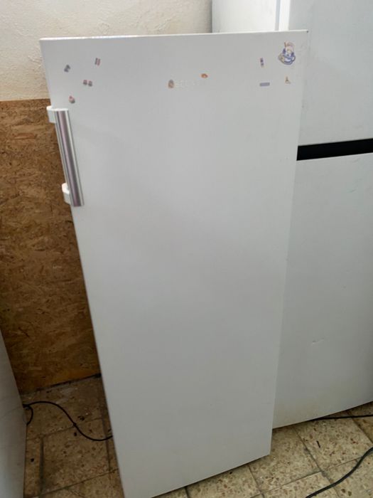 White Refrigerator512450914010408962