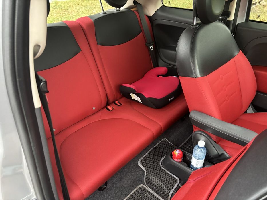 Автомобіль  Fiat 500