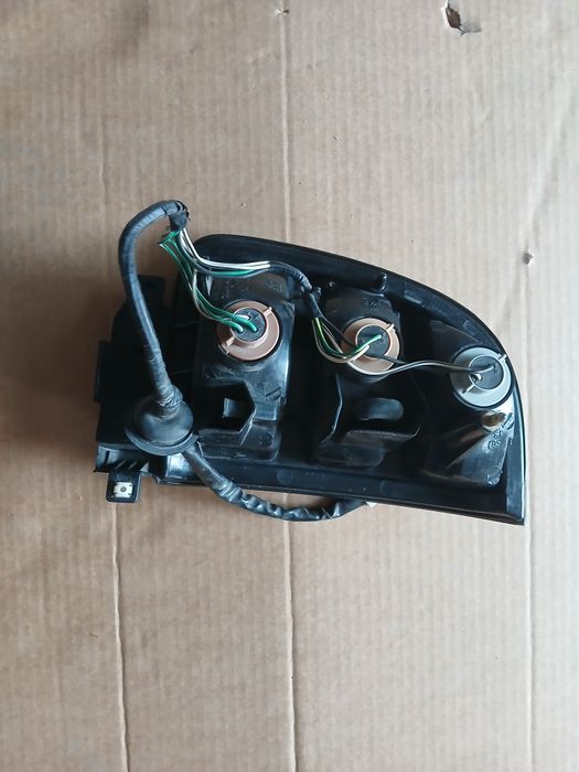Lampa tylna tył prawa TOYOTA RAV4 I lift 94-00 org.