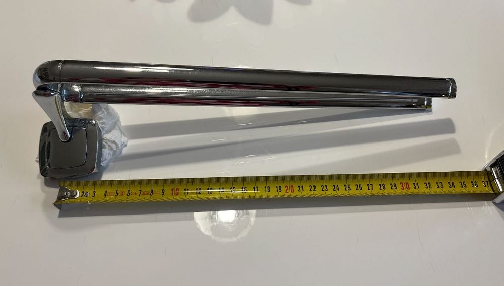 Toalheiro giratório com 2 barras - marca Roca