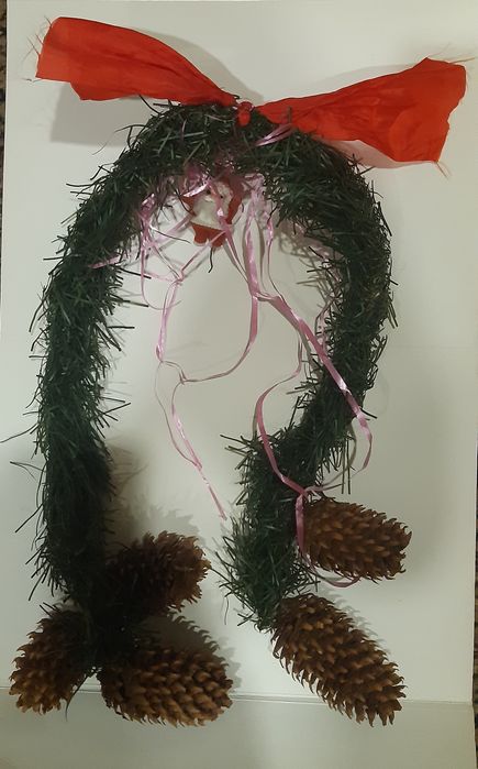 Новорічний різдвяний вінок  з шишками декор