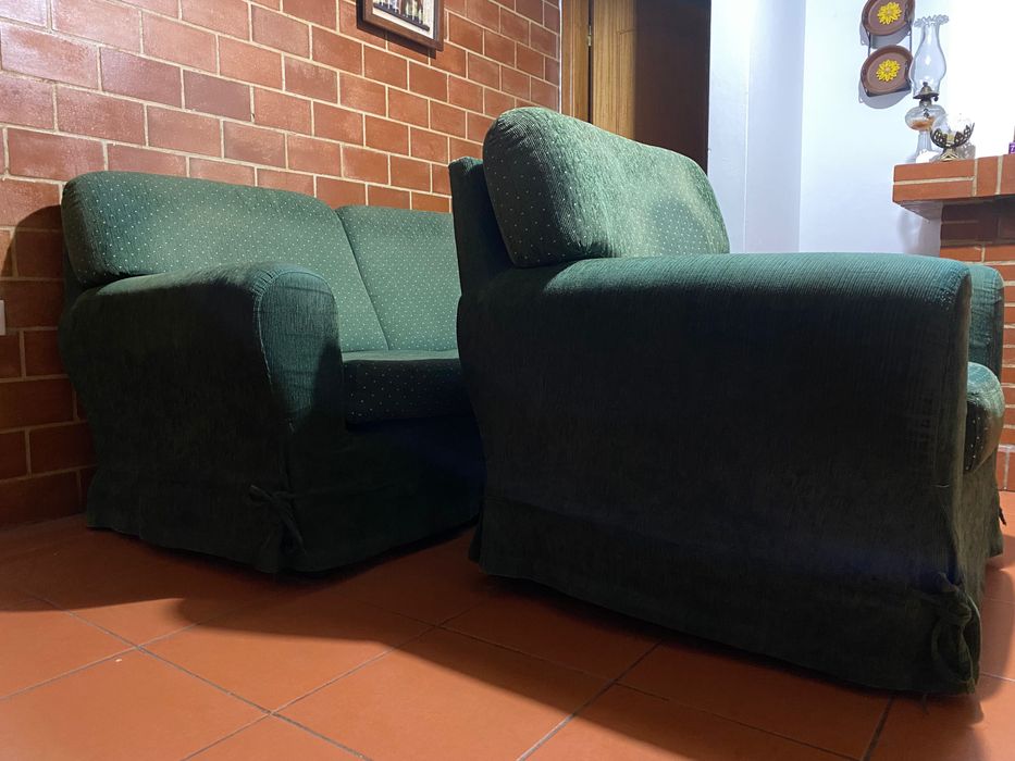 Conjunto de dois sofás