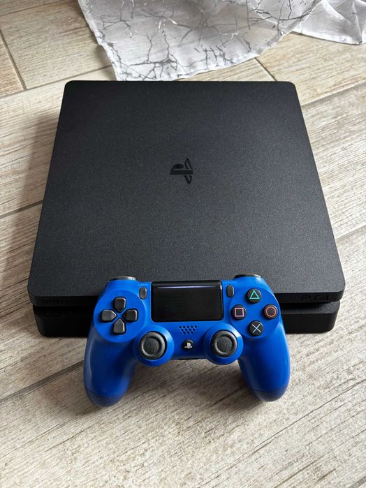 PS4 Slim 1TB | Soft 9.00 | Niebieski Pad | Zadbana i Sprawna | Okazja