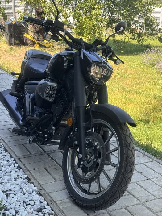 Продам свій мотоцикл Lifan V16s, ефектний та зручний