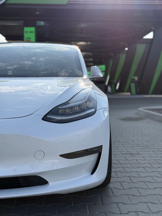 Tesla model 3 Performance