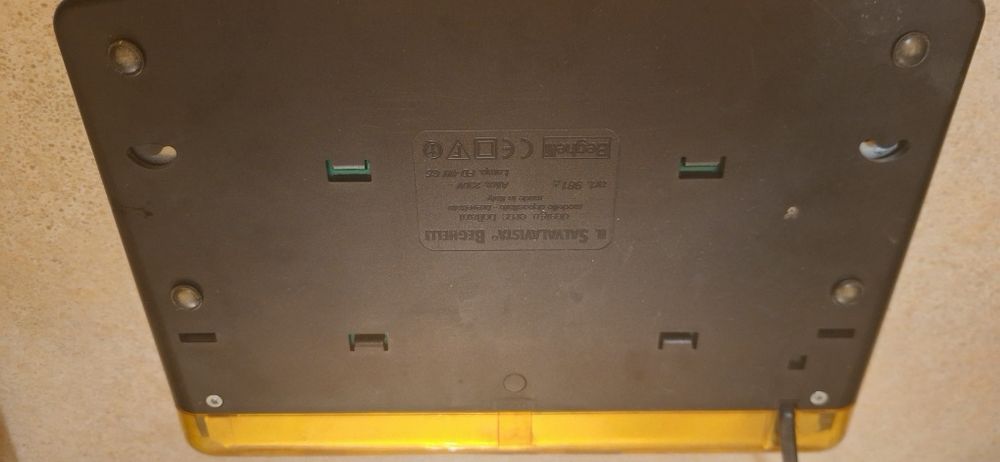 Beghelli lampka TV chroniąca wzrok