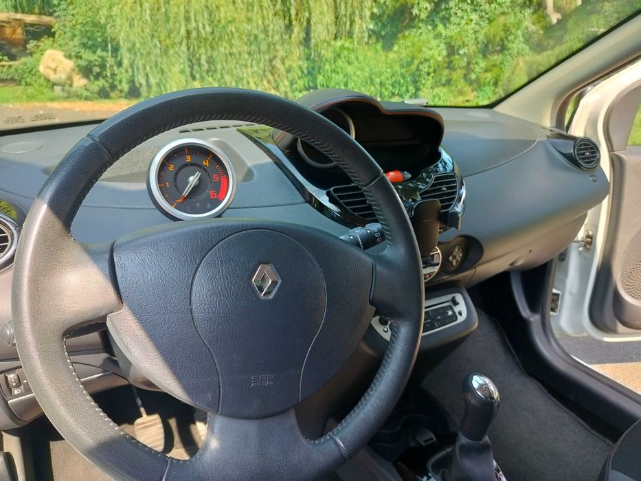 Samochód Renault Twingo 2013