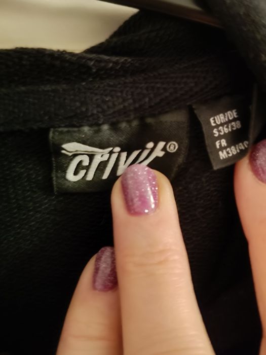 Czarna bluza z kapturem S