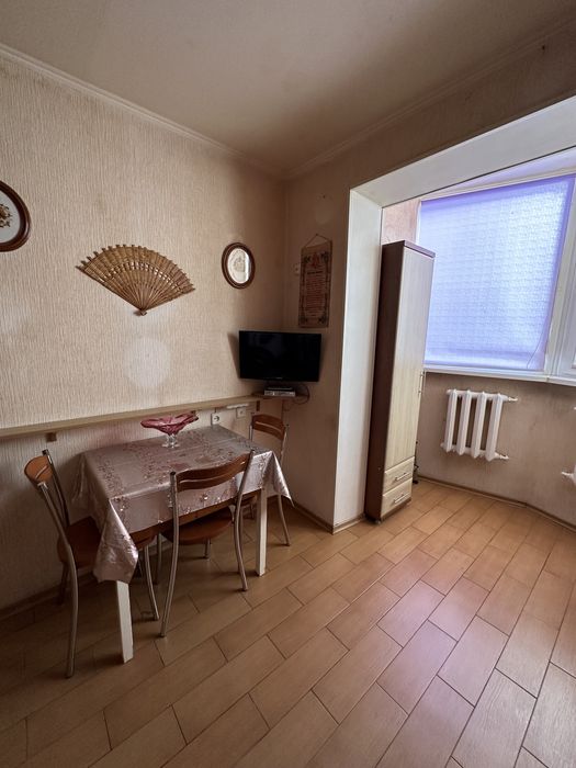 Сдам светлую уютную квартиру район Южного рынка