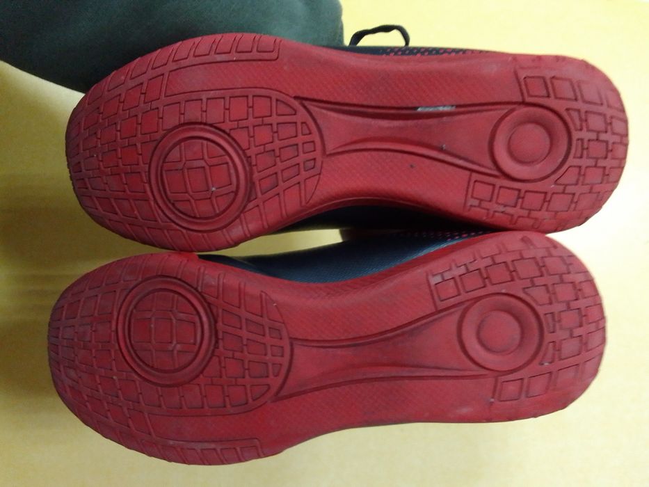 Бутсы футзал demix 32р