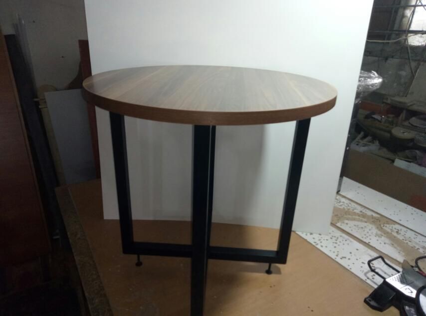 Стол в стиле лофт