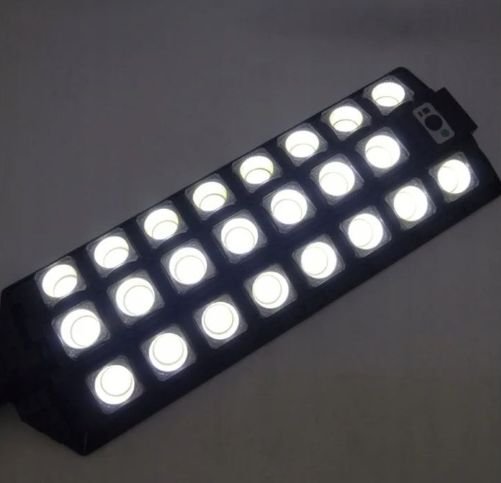 Duża lampa LED solarna