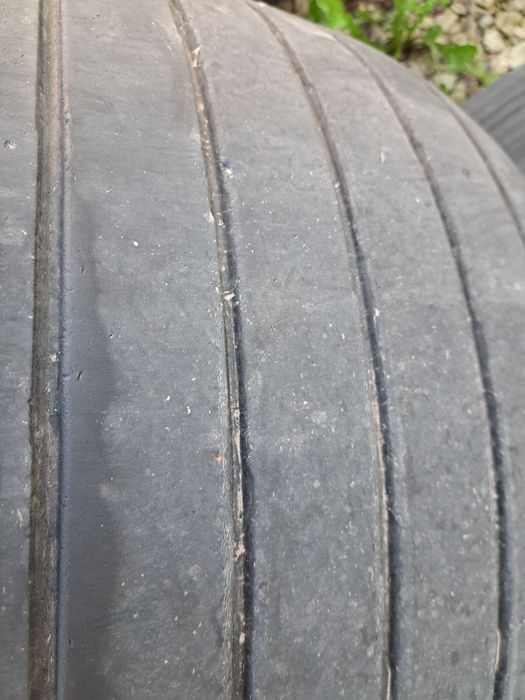 Felgi naczepowe 19.5 z oponami 6 szt