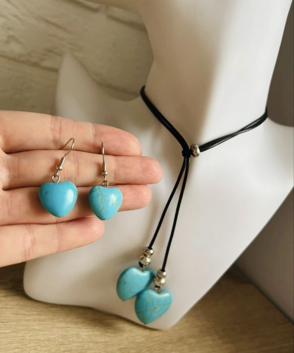 Nowy zestaw biżuterii: naszyjnik + kolczyki. Serce z turkusu