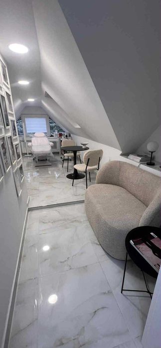 Wynajmę lokal na gabinet kosmetyczny, lekarski lub biuro Lwowska