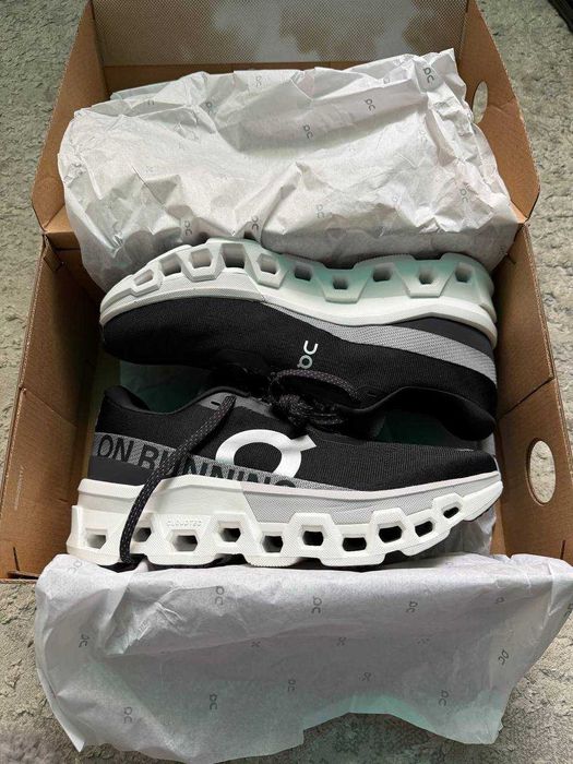 On Running Cloudmonster 2 Кросівки