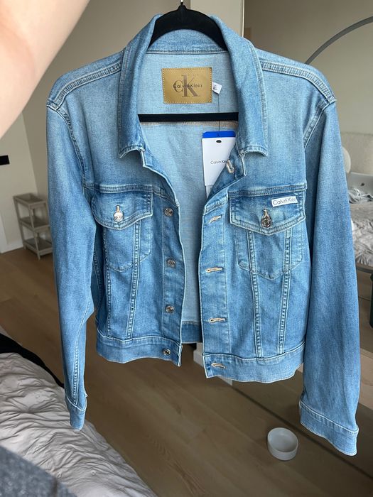 Calvin Klein нова жіноча джинсова куртка