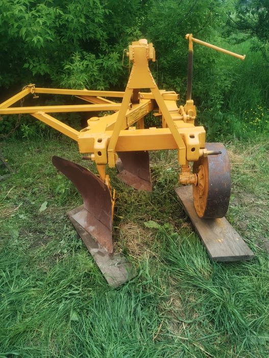 Продам Плуг плн 2.35