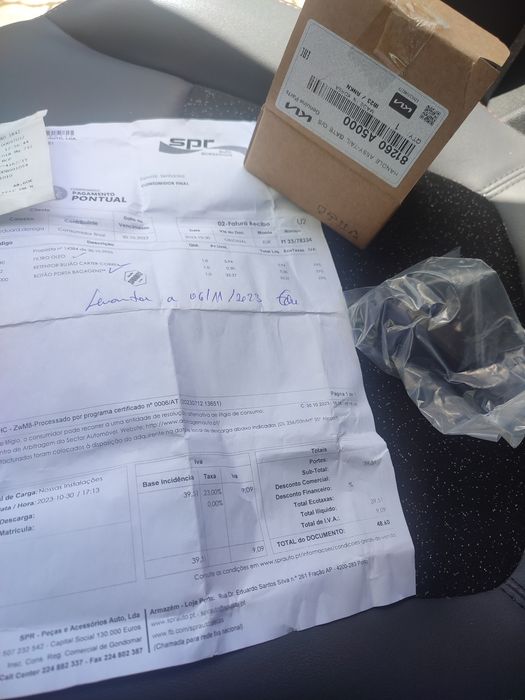 Botão porta bagagens