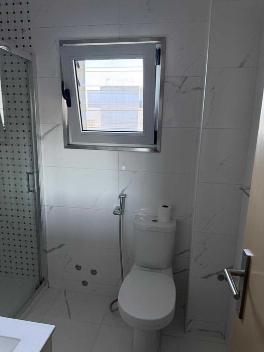 apartamento tipologia t2 para arrendamento em óptimo estado e cozinha equipada