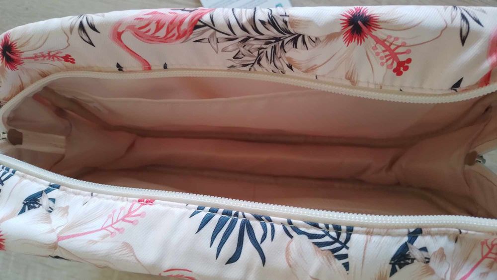 Duża kosmetyczka podróżna