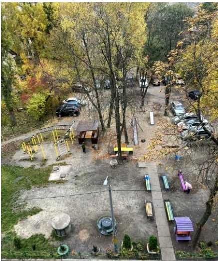 Двухкомнатная, "Сталинка", Севастопольская пл. 58000$.