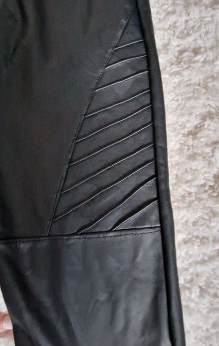 Legginsy eco-skórka,czarne"verso".